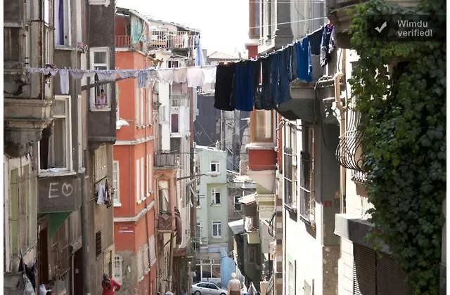 Nelly Guesthouse Estambul 0*,