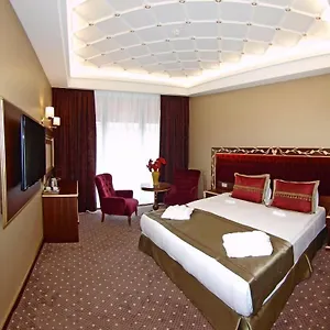 Mb Deluxe Отель