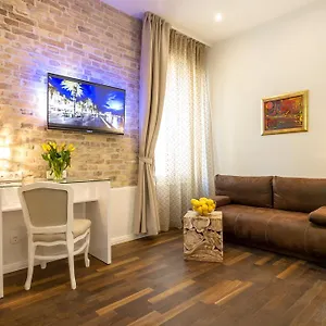 Pellegrini Luxury Pensión Split